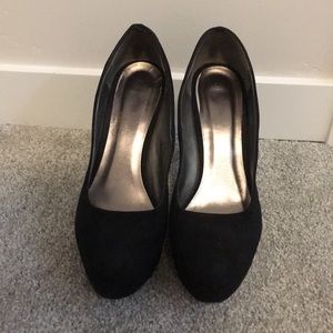 Black high heels shoes